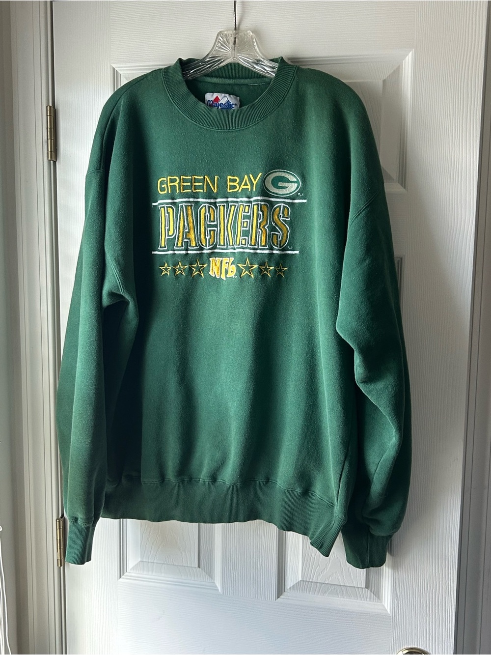 Majestic Green Bay Packers Embroidered Men’s Green Crewneck Sweatshirt